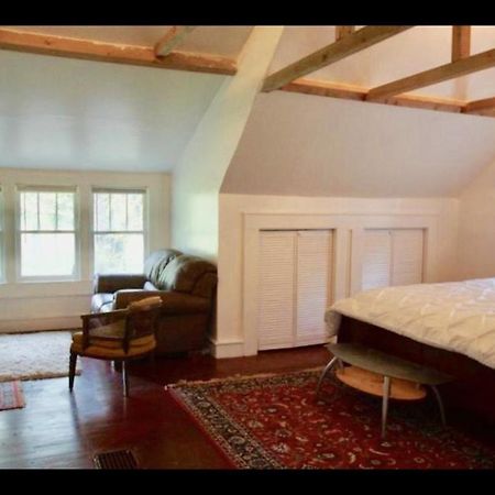 Country House On 1 Acre 4 Beds Great For Events Or A Quiet Weekend! Independence Exteriör bild