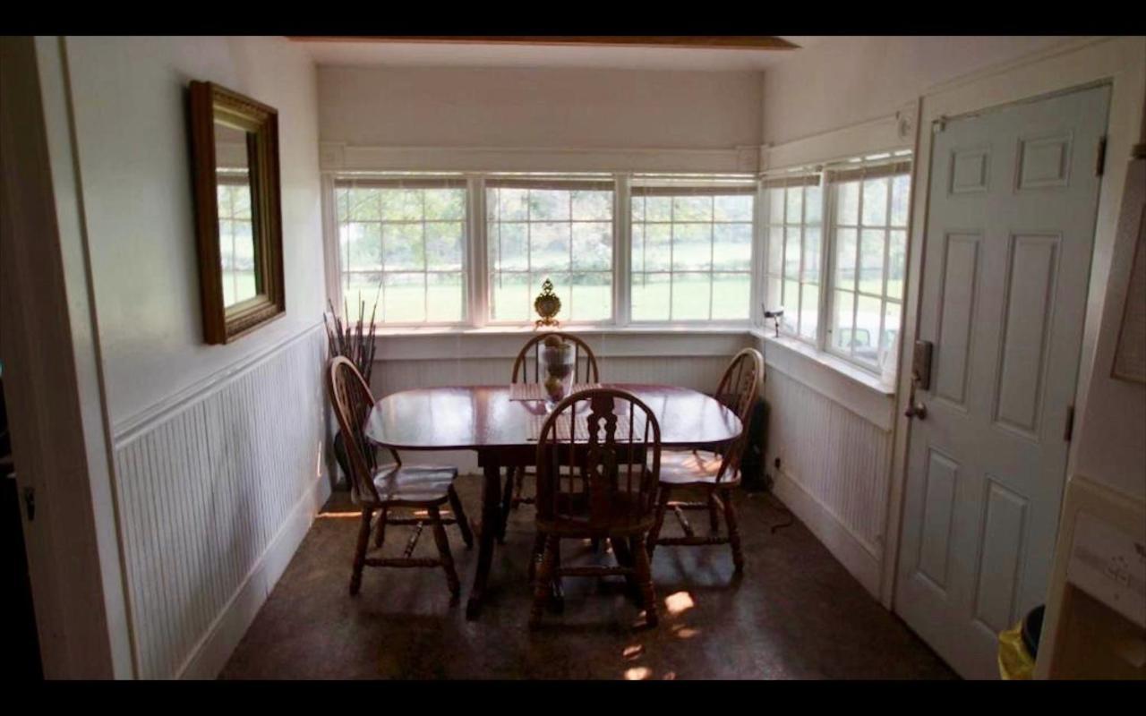Country House On 1 Acre 4 Beds Great For Events Or A Quiet Weekend! Independence Exteriör bild